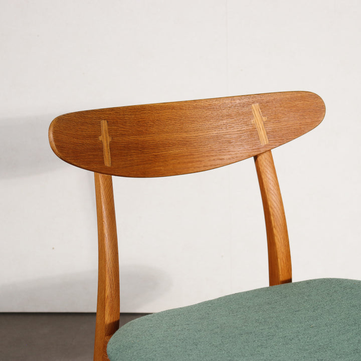 Dining chair Model CH-30 by Hans J. Wegner　ItemCode-SKOV90d | 送料込