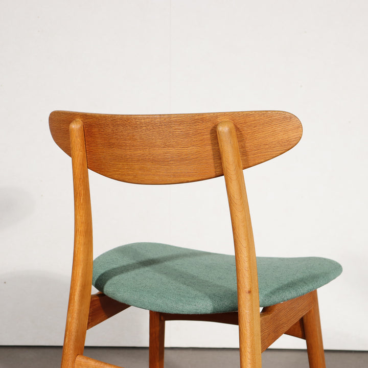 Dining chair Model CH-30 by Hans J. Wegner　ItemCode-SKOV90d | 送料込
