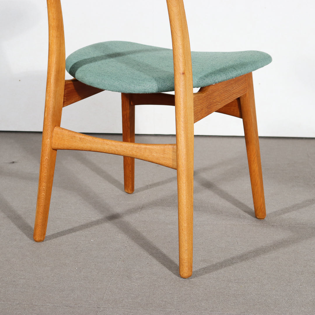 Dining chair Model CH-30 by Hans J. Wegner　ItemCode-SKOV90d | 送料込