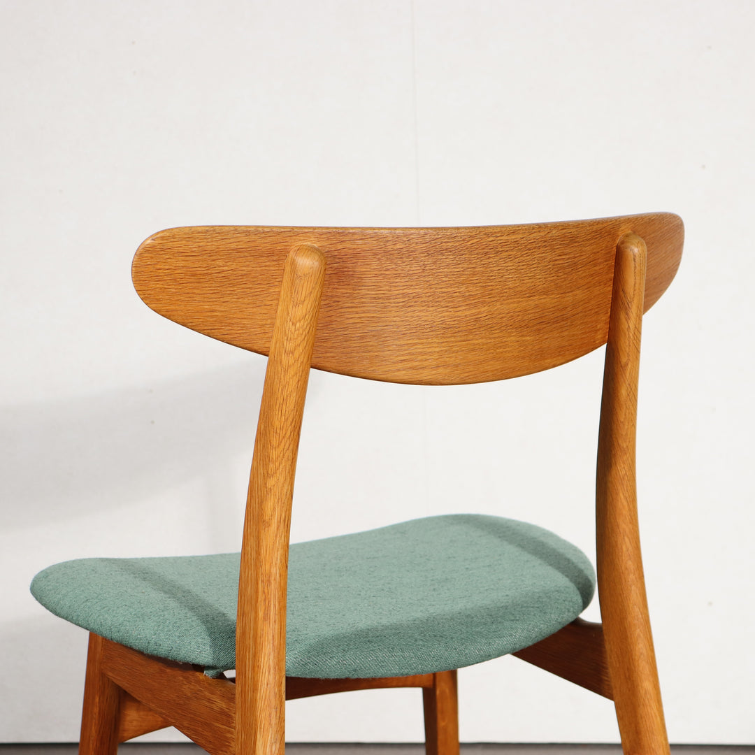 Dining chair Model CH-30 by Hans J. Wegner　ItemCode-SKOV90d | 送料込