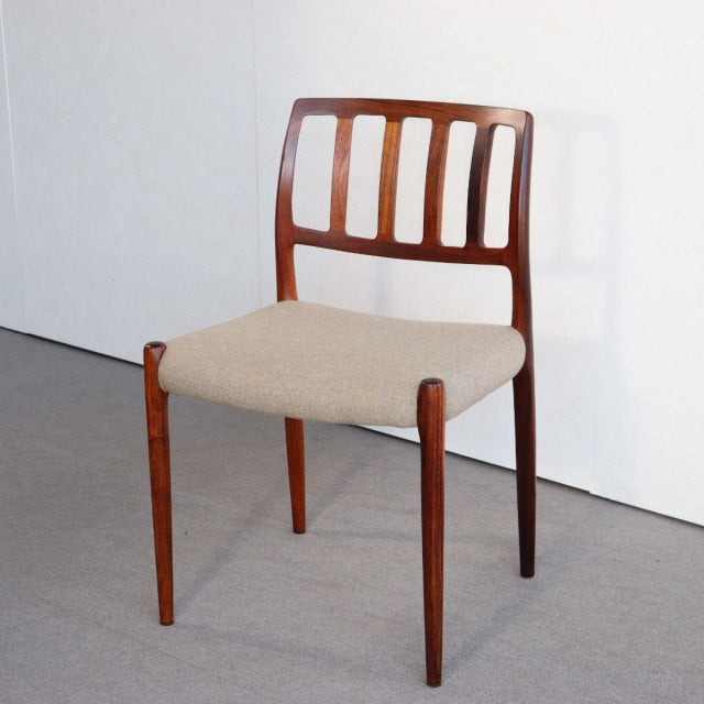【職人２０％】　J.L.モラー（J.L.Moller）No.83　デンマーク製ダイニングチェア　商品番号27022a