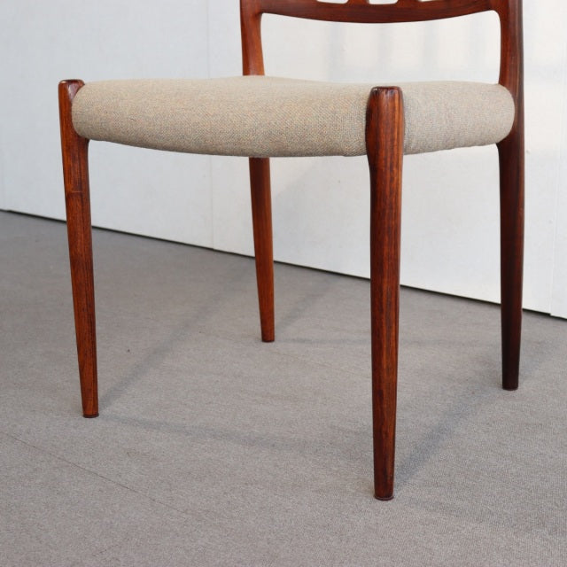 【職人２０％】　J.L.モラー（J.L.Moller）No.83　デンマーク製ダイニングチェア　商品番号27022a