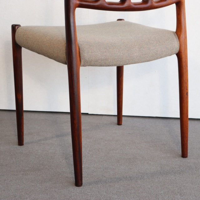 【職人２０％】　J.L.モラー（J.L.Moller）No.83　デンマーク製ダイニングチェア　商品番号27022a