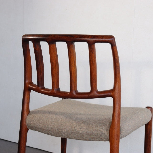 【職人２０％】　J.L.モラー（J.L.Moller）No.83　デンマーク製ダイニングチェア　商品番号27022a