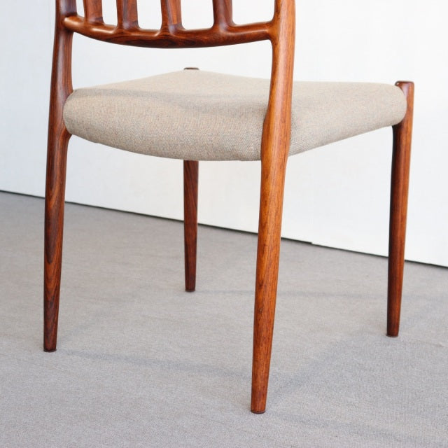 【デザイナー８０％】　J.L.モラー（J.L.Moller）No.83　デンマーク製ダイニングチェア　商品番号27022b