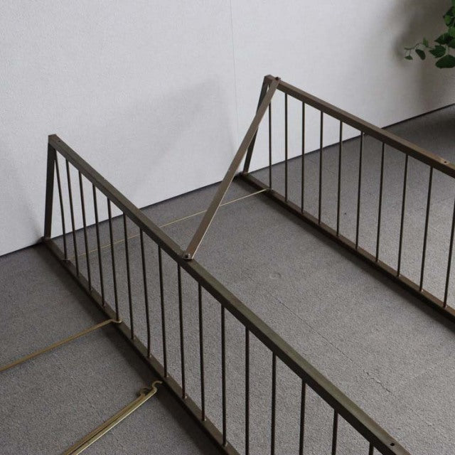 商品番号【23043】　の組み立て用画像 ステイプルStaples社製のLadderaxラダラックス・ユニットシェルフ