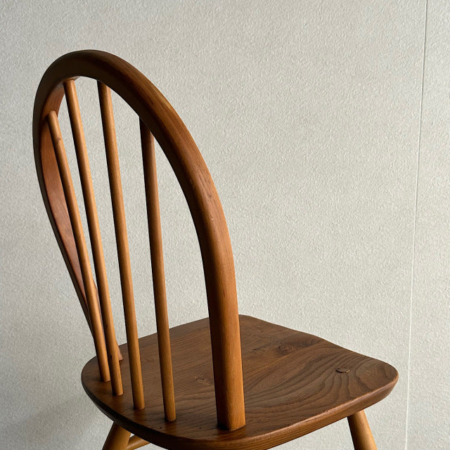 こっちのアーコール　ERCOL フープバックチェア　商品番号25113a