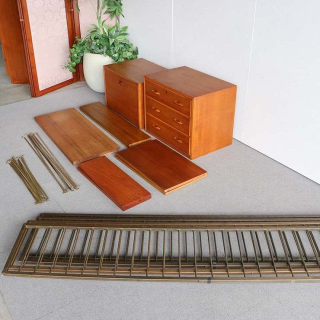 商品番号【23043】　の組み立て用画像 ステイプルStaples社製のLadderaxラダラックス・ユニットシェルフ