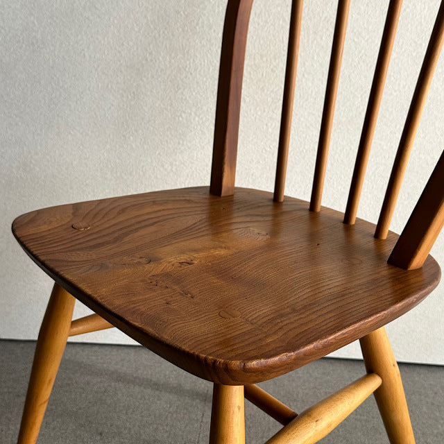 こっちのアーコール　ERCOL フープバックチェア　商品番号25113a