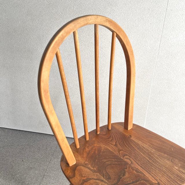 こっちのアーコール　ERCOL フープバックチェア　商品番号25113f