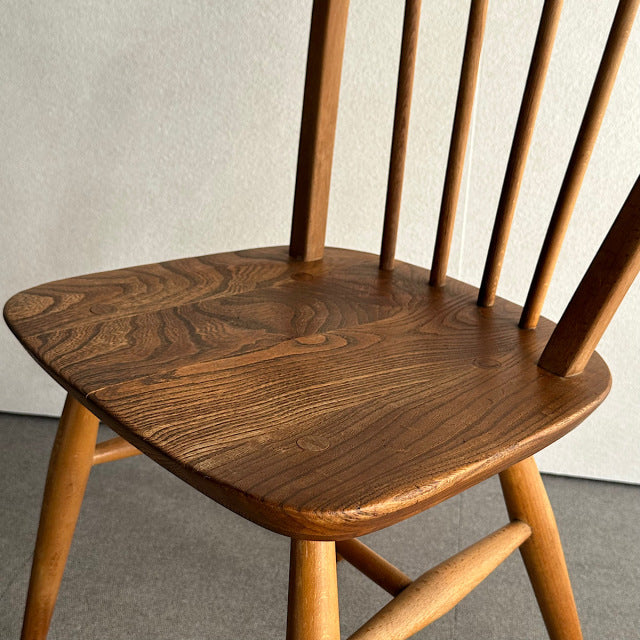 こっちのアーコール　ERCOL フープバックチェア　商品番号25113f