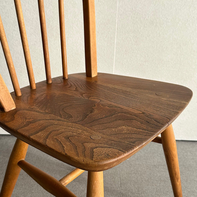 こっちのアーコール　ERCOL フープバックチェア　商品番号25113f