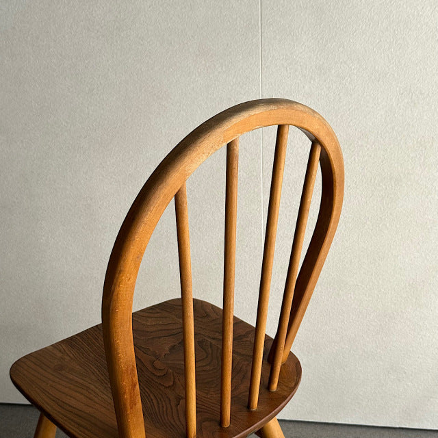 こっちのアーコール　ERCOL フープバックチェア　商品番号25113f