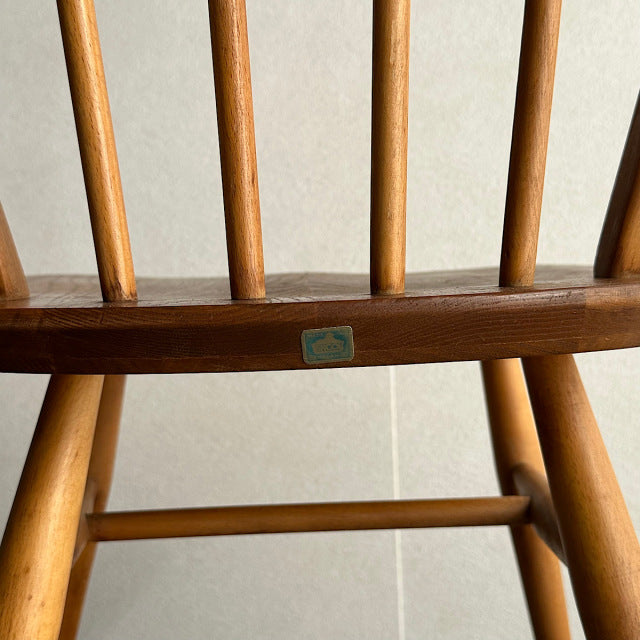 こっちのアーコール　ERCOL フープバックチェア　商品番号25113f