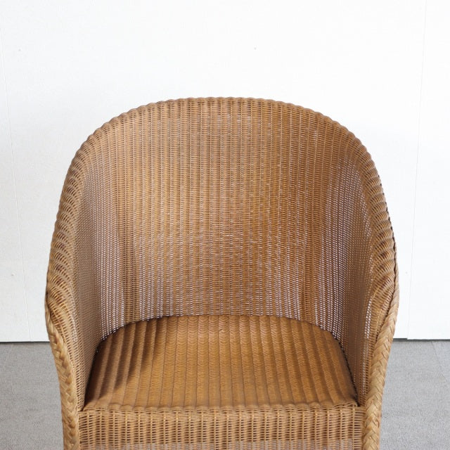 【朽ち果てるまで屋外でお使いください】　ロイドルームLLOYD LOOM アームチェア　商品番号26150a