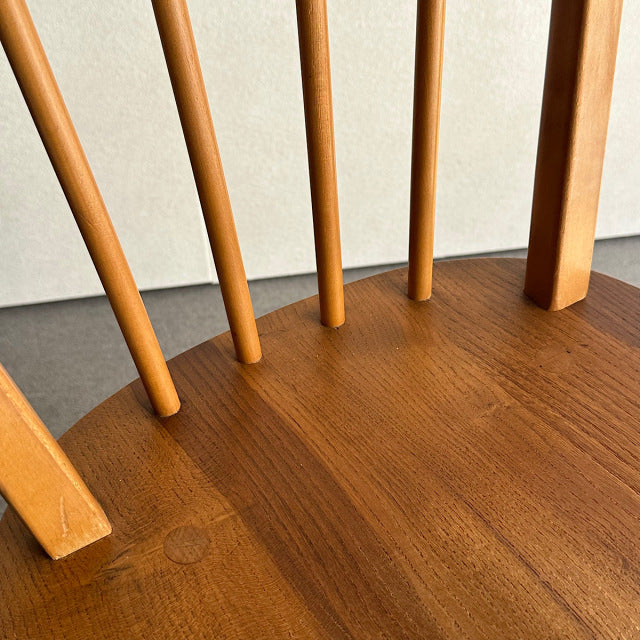 こっちのアーコール　ERCOL フープバックチェア　商品番号25113b