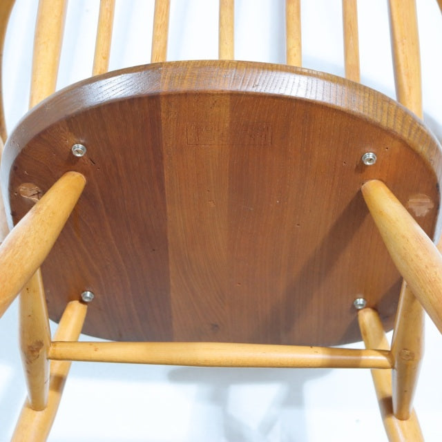 ERCOL(アーコール)クエーカーチェア  ひじ掛けアリ【これがいい】　ItemCode-GLEN20c