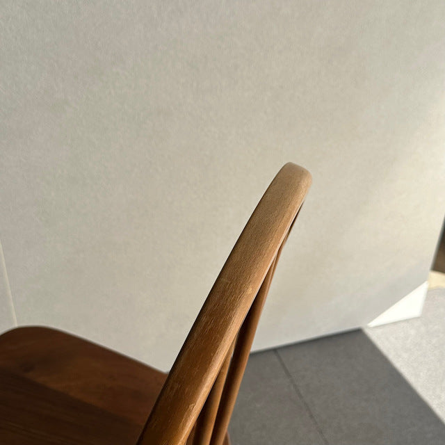 こっちのアーコール　ERCOL フープバックチェア　商品番号25113c