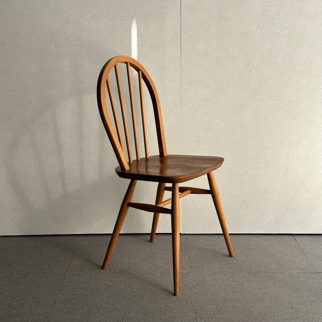 こっちのアーコール　ERCOL フープバックチェア　商品番号25113d