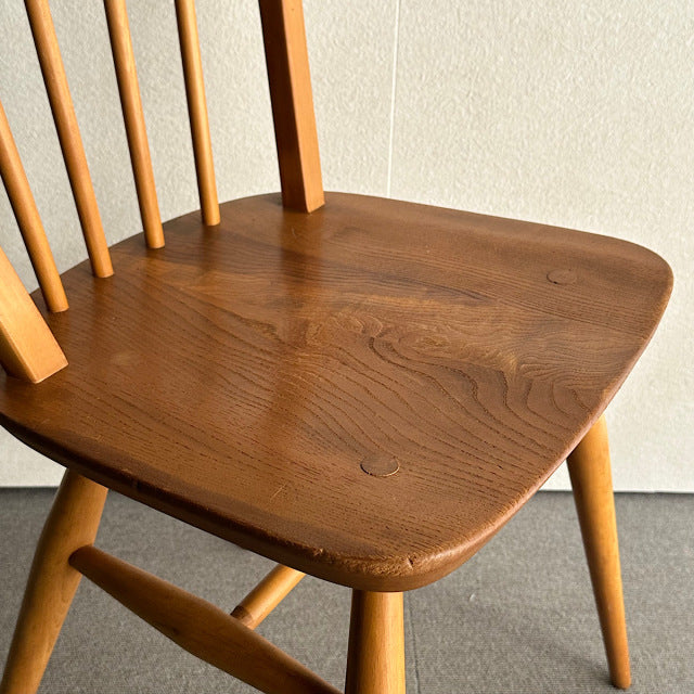 こっちのアーコール　ERCOL フープバックチェア　商品番号25113d