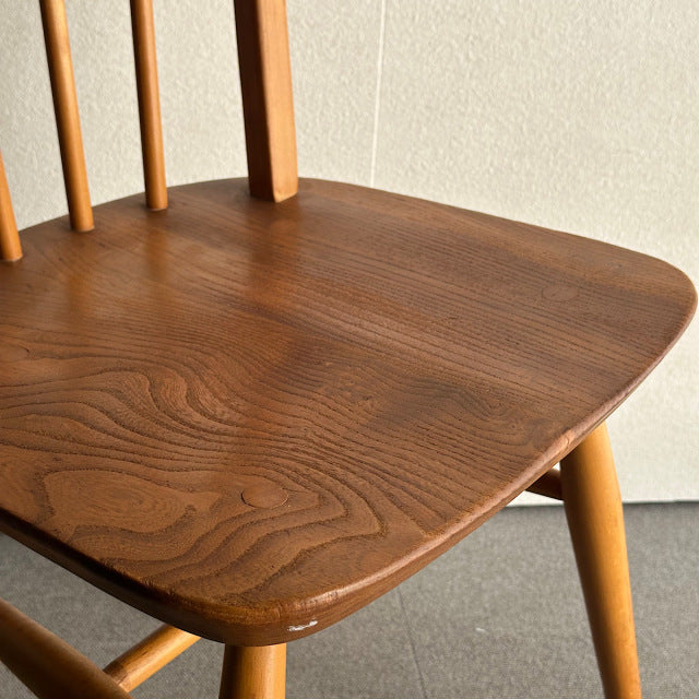 こっちのアーコール　ERCOL フープバックチェア　商品番号25113e