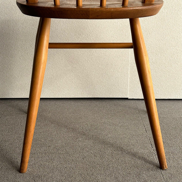 こっちのアーコール　ERCOL フープバックチェア　商品番号25113e
