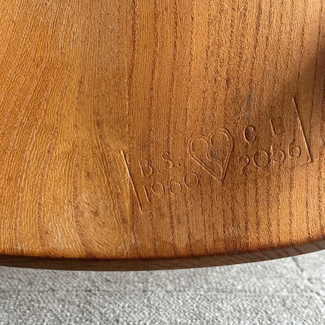 こっちのアーコール　ERCOL フープバックチェア　商品番号25113e