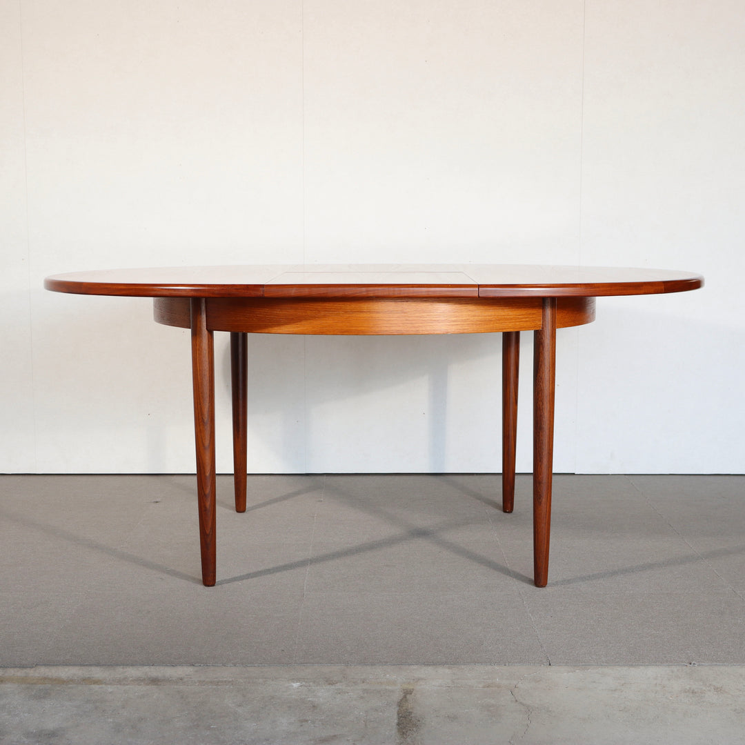 【comingsoon!】 G PLAN CIRCULAR DINING TABLE ItemCode-DAWN20