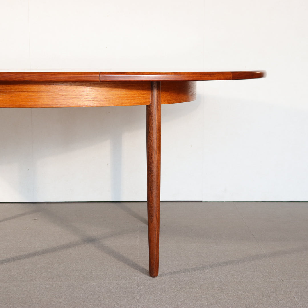 【comingsoon!】 G PLAN CIRCULAR DINING TABLE ItemCode-DAWN20