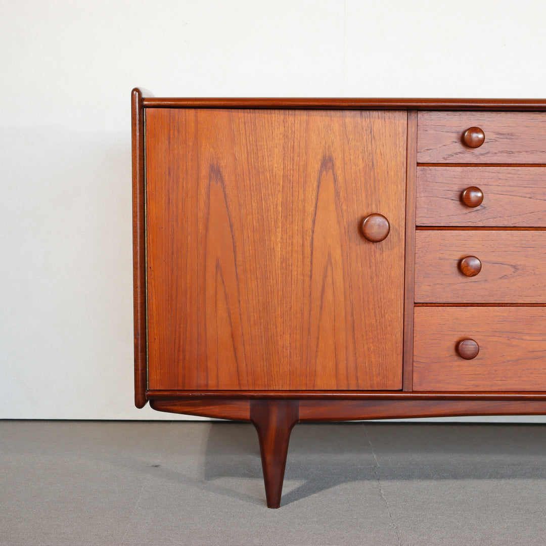 【comingsoon!】 YOUNGER VOLNAY AFROMOSIA SIDEBOARD ItemCode-DAWN54