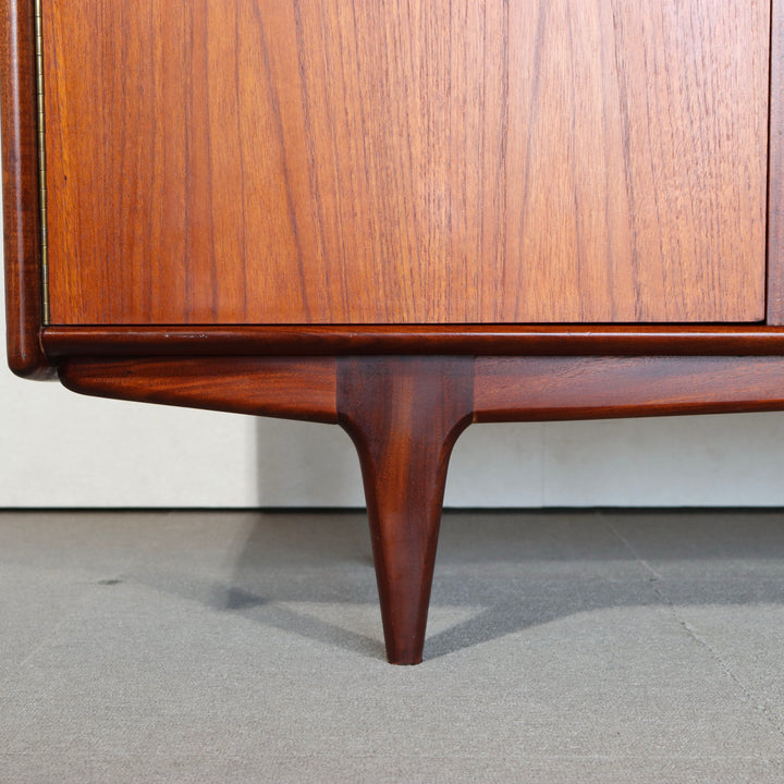 【comingsoon!】 YOUNGER VOLNAY AFROMOSIA SIDEBOARD ItemCode-DAWN54