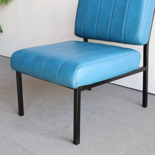 『ブリティッシュ・ミッドセンチュリー』Ness Furnitureのベンチシート　1脚　商品番号08044a