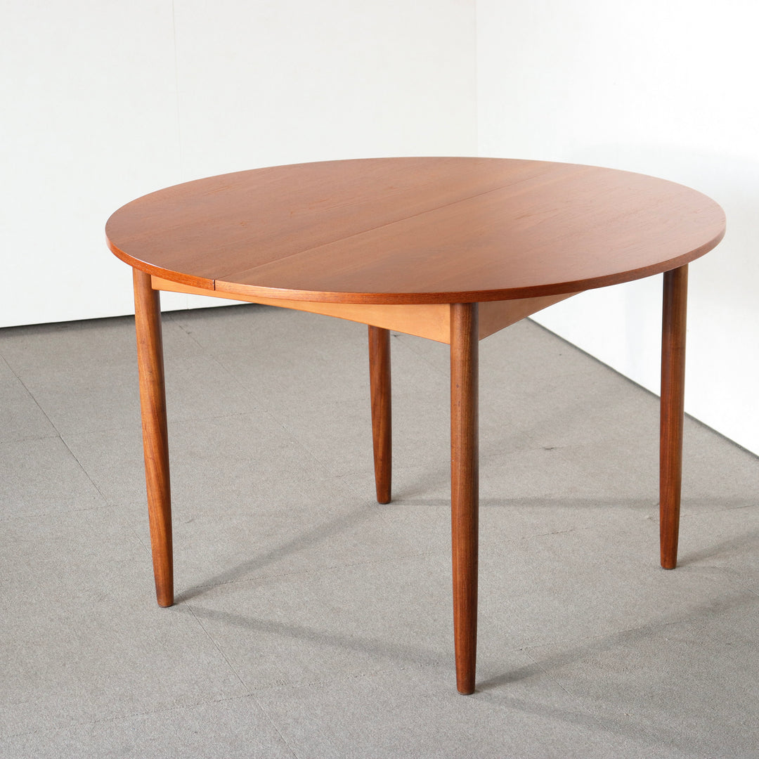 【comingsoon!】 SMALL G PLAN CIRCULAR DINING TABLE ItemCode-DAWN12