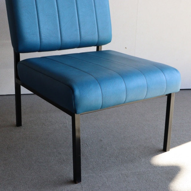 お持ち帰り専用！『ブリティッシュ・ミッドセンチュリー』Ness Furnitureのベンチシート　1脚　商品番号08044b