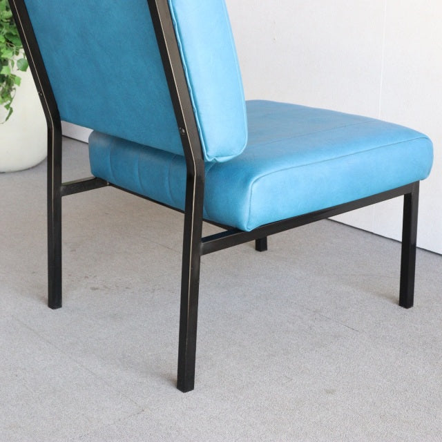 お持ち帰り専用！『ブリティッシュ・ミッドセンチュリー』Ness Furnitureのベンチシート　1脚　商品番号08044b