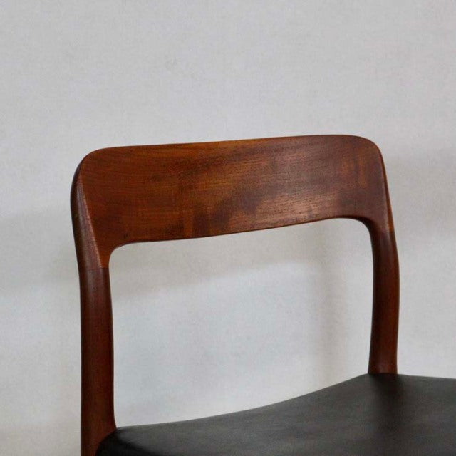 デンマークNiels.O.Moller（ニルス・オット・モラー）製　ダイニングチェア 商品番号【23182c】
