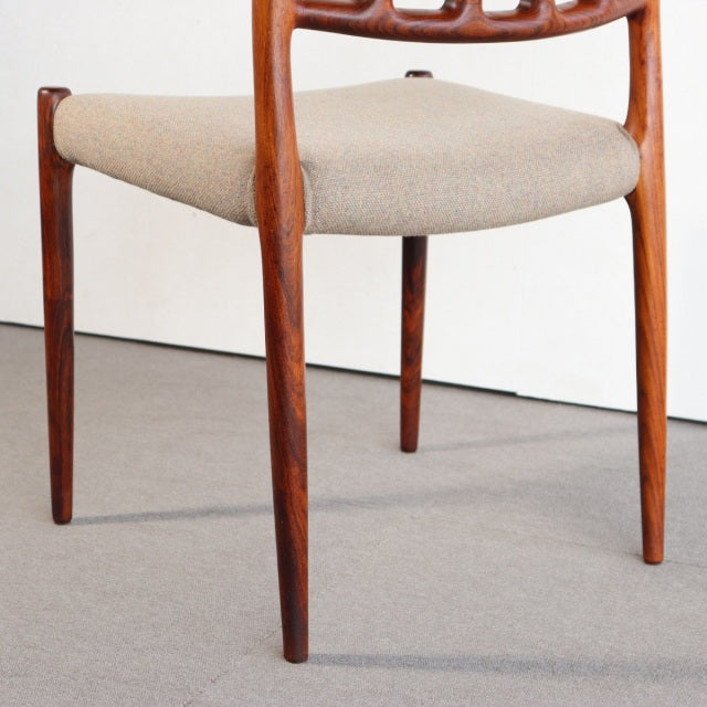 【職人２０％】　J.L.モラー（J.L.Moller）No.83　デンマーク製ダイニングチェア　商品番号27022c