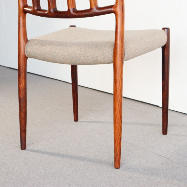 【職人２０％】　J.L.モラー（J.L.Moller）No.83　デンマーク製ダイニングチェア　商品番号27022c