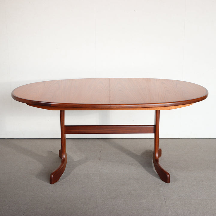 【comingsoon!】 G PLAN OVAL WHALE FIN DINING TABLE ItemCode-DAWN41