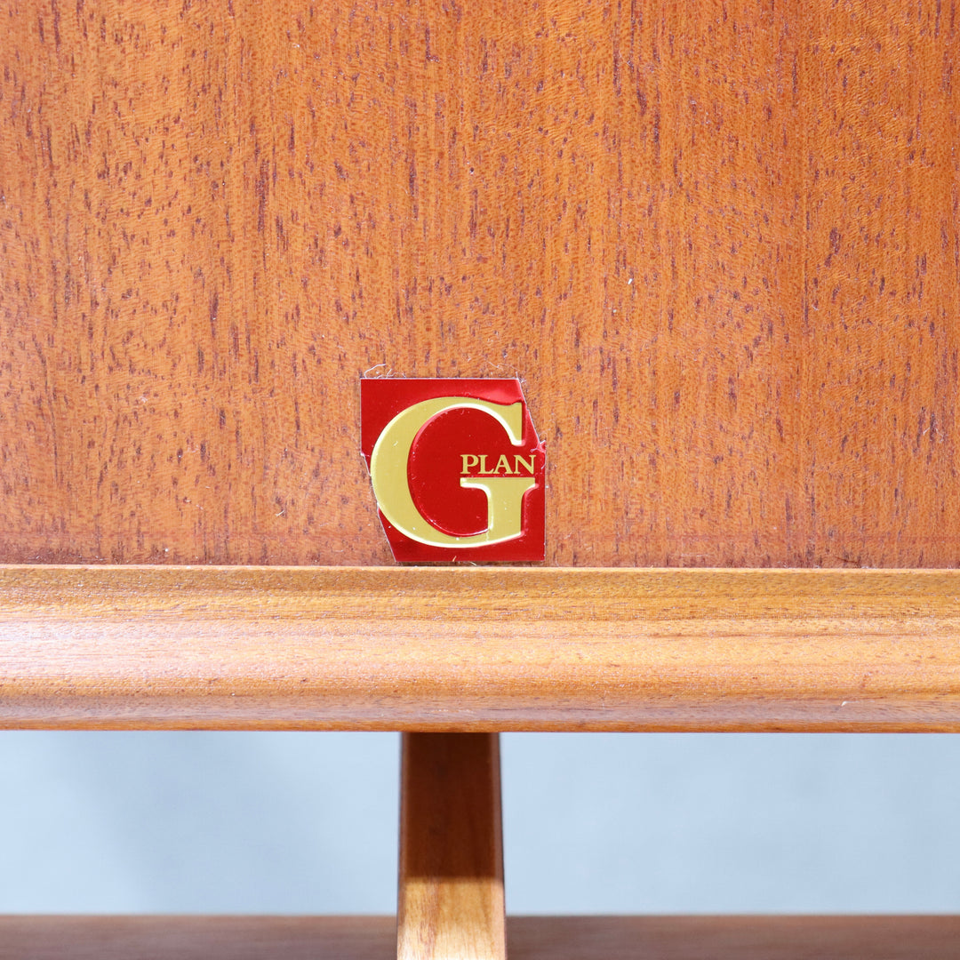 【comingsoon!】 G PLAN OVAL WHALE FIN DINING TABLE ItemCode-DAWN41