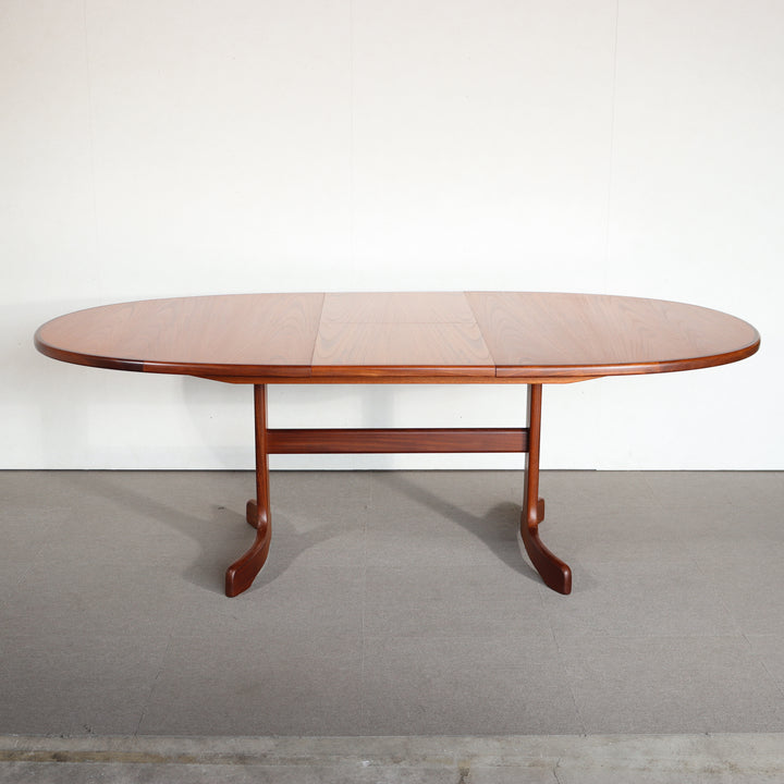 【comingsoon!】 G PLAN OVAL WHALE FIN DINING TABLE ItemCode-DAWN41