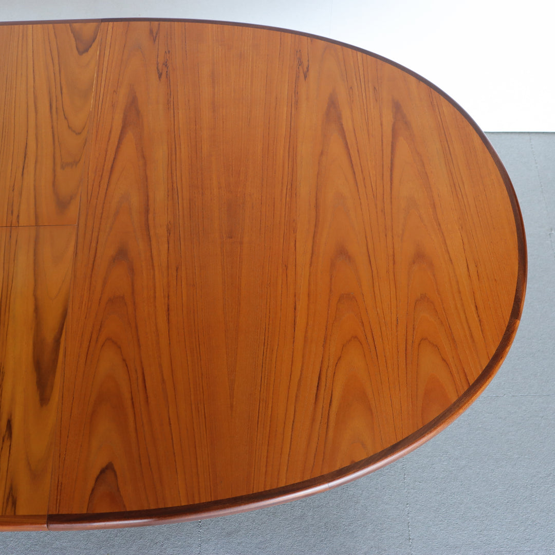 【comingsoon!】 G PLAN OVAL WHALE FIN DINING TABLE ItemCode-DAWN41
