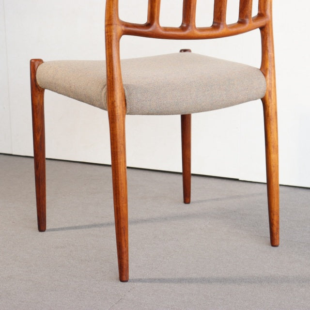【デザイナー８０％】　J.L.モラー（J.L.Moller）No.83　デンマーク製ダイニングチェア　商品番号27022d