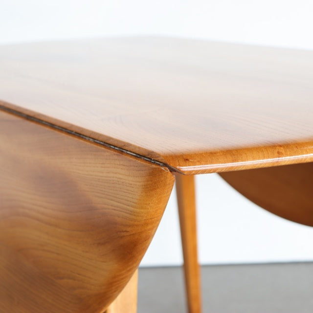 ERCOL(アーコール)オーバルダイニングテーブル 【裏腹】ItemCode-WOLD39