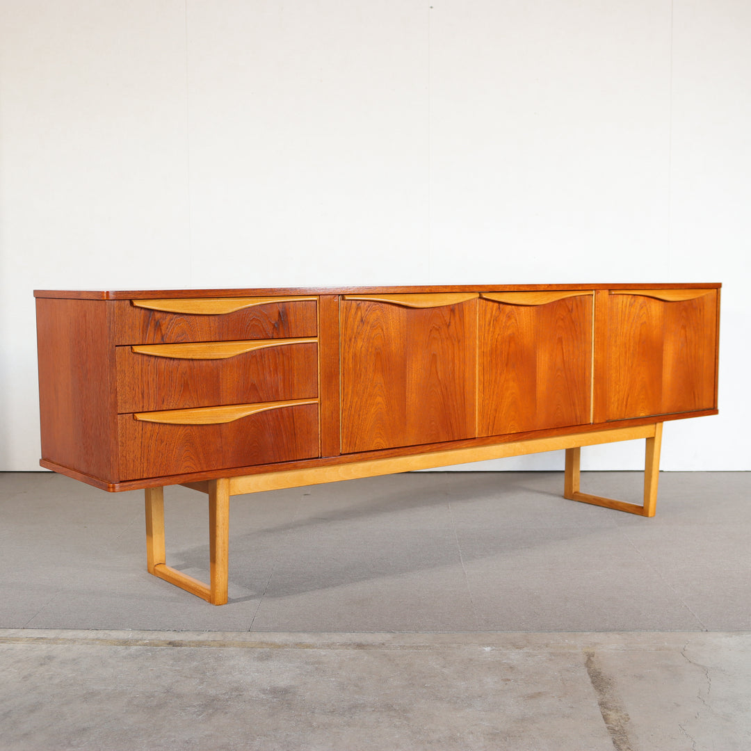 【comingsoon!】 STONEHILL TEAK SIDEBOARD ItemCode-DAWN33