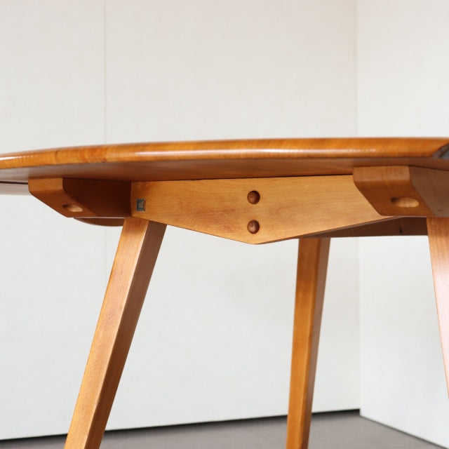 ERCOL(アーコール)オーバルダイニングテーブル 【裏腹】ItemCode-WOLD39