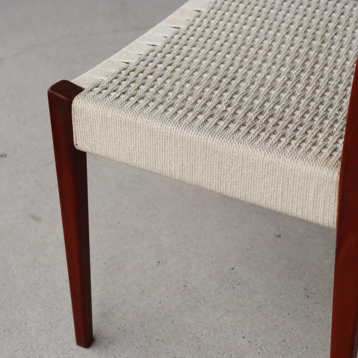 DANISH TEAK DINING CHAIR ItemCode-29035c｜送料込 | 欲張りな背もたれ