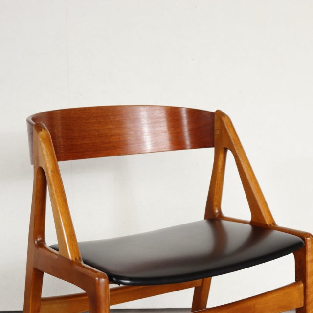 Henning Kjaernulf/model72/ダイニングチェア　デンマーク製　送料込　２脚目以降割引有　商品番号30094a
