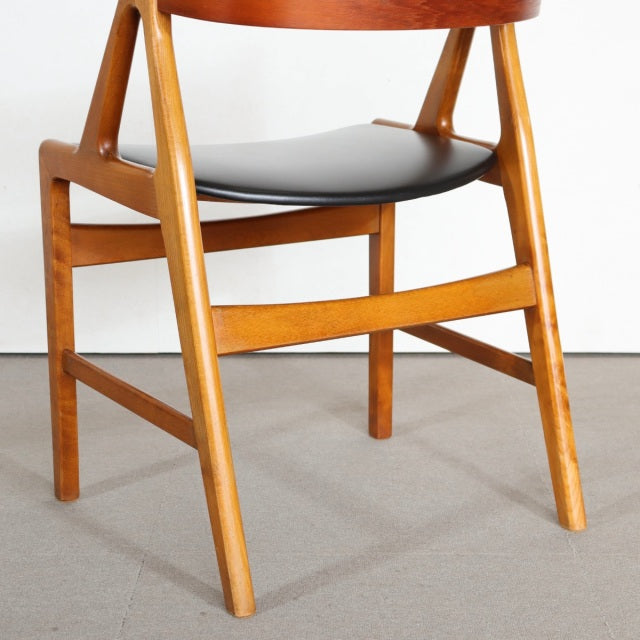 Henning Kjaernulf/model72/ダイニングチェア　デンマーク製　送料込　２脚目以降割引有　商品番号30094a
