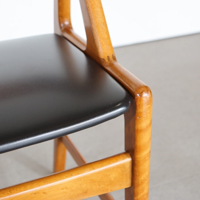 Henning Kjaernulf/model72/ダイニングチェア　デンマーク製　送料込　２脚目以降割引有　商品番号30094a